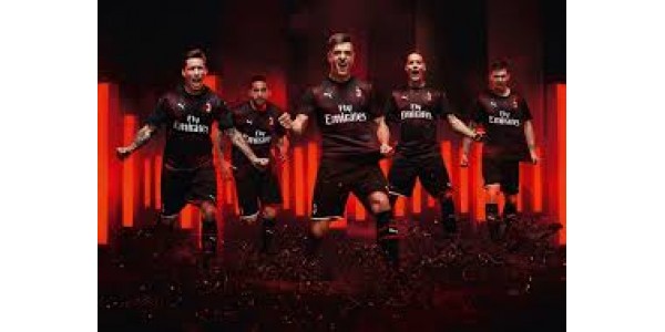 AC Milan kündigte das dritte Trikot an